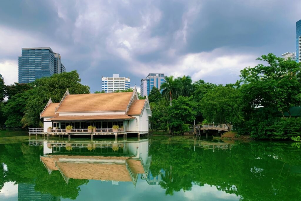 Lumphini Park in Bangkok — green urban park with lake